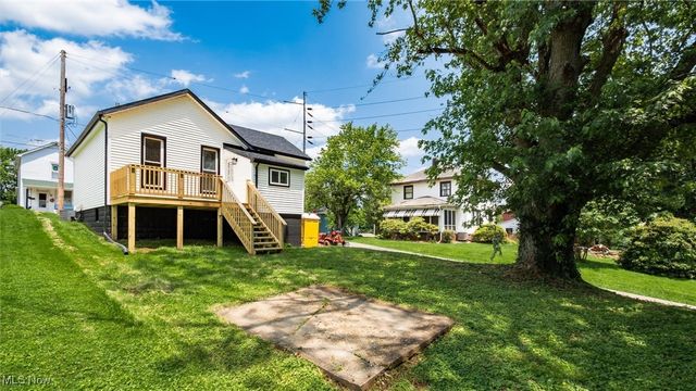 1332 Playford Avenue, Zanesville, OH 43701