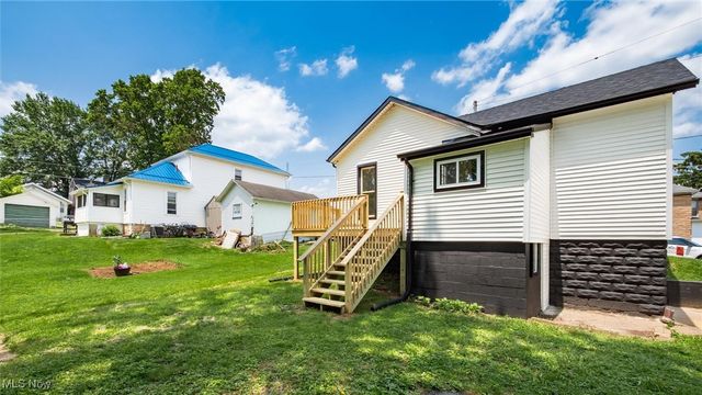 1332 Playford Avenue, Zanesville, OH 43701