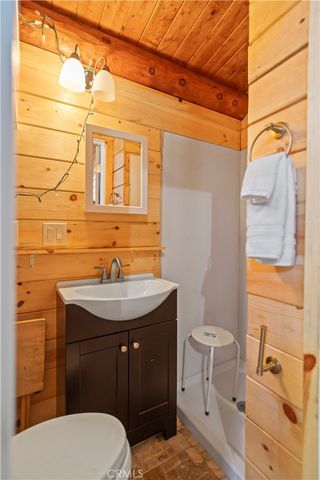 15916 Zurich Way, Pine Mountain Club, CA 93222