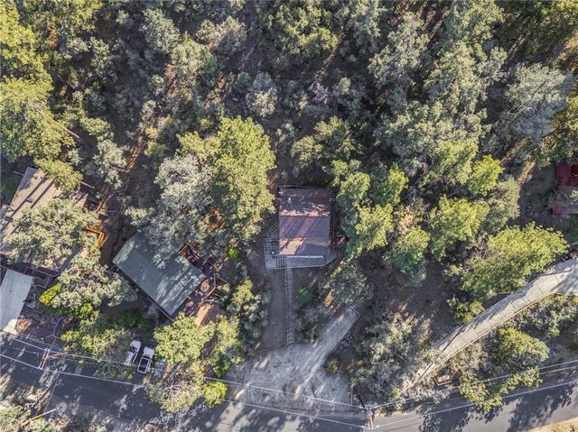 15916 Zurich Way, Pine Mountain Club, CA 93222