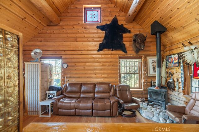 15916 Zurich Way, Pine Mountain Club, CA 93222