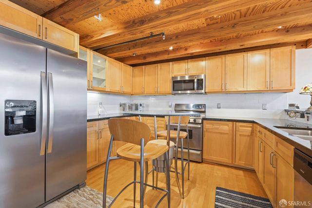 2875 21st Street 16, San Francisco, CA 94110