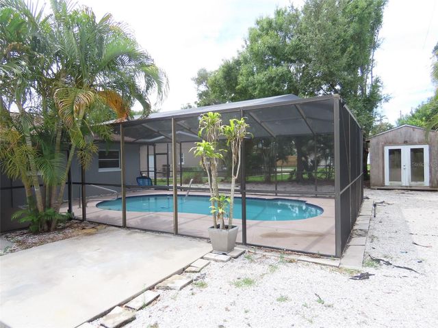 2434 65TH STREET N, St Petersburg, FL 33710