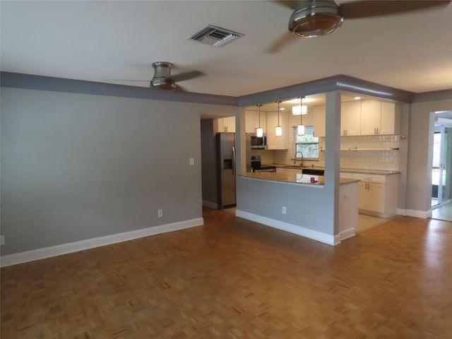 2434 65TH STREET N, St Petersburg, FL 33710