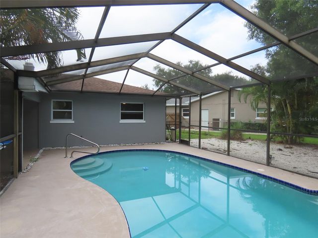 2434 65TH STREET N, St Petersburg, FL 33710