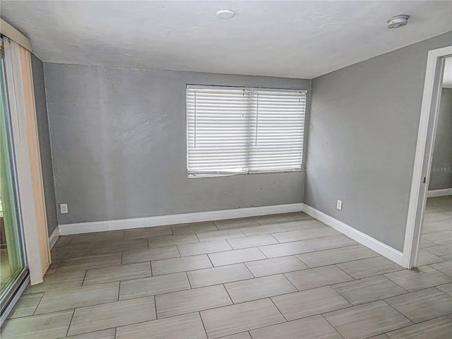 2434 65TH STREET N, St Petersburg, FL 33710