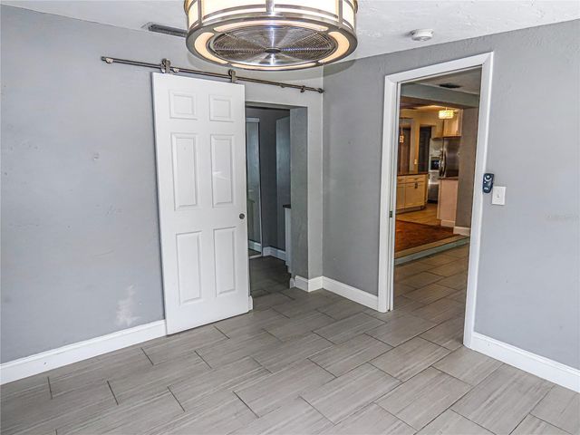 2434 65TH STREET N, St Petersburg, FL 33710