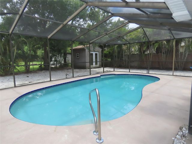 2434 65TH STREET N, St Petersburg, FL 33710