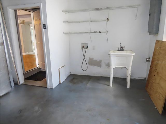 2434 65TH STREET N, St Petersburg, FL 33710