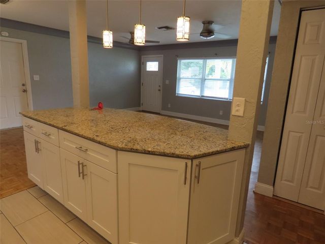 2434 65TH STREET N, St Petersburg, FL 33710