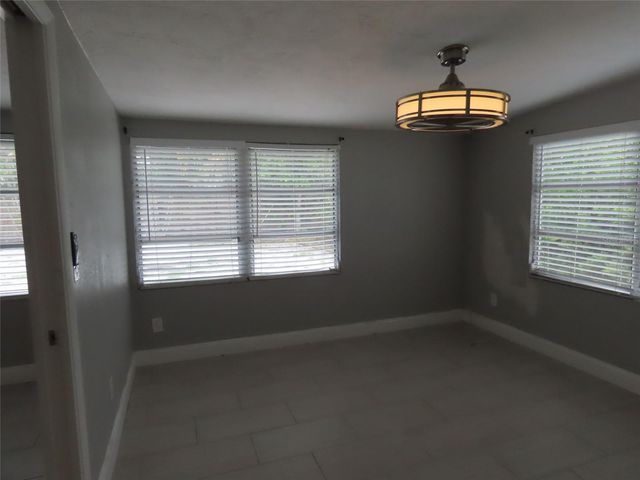 2434 65TH STREET N, St Petersburg, FL 33710