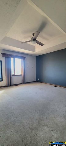 5614 N 116 Avenue Circle, Omaha, NE 68164