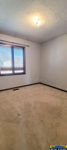 5614 N 116 Avenue Circle, Omaha, NE 68164