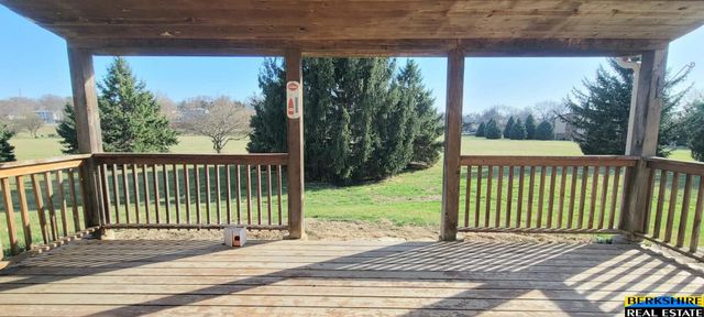 5614 N 116 Avenue Circle, Omaha, NE 68164