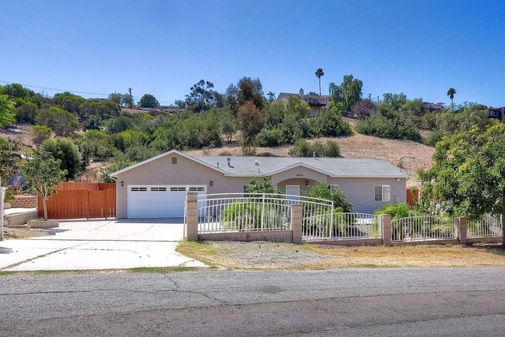 6435 Radio dr., San Diego, CA 92114