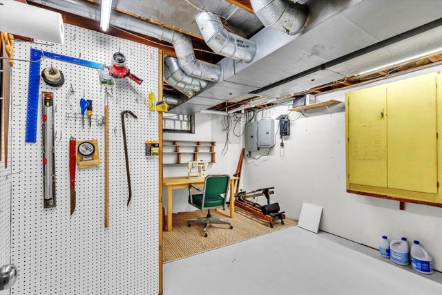 2925 Georgia Avenue S, Saint Louis Park, MN 55426