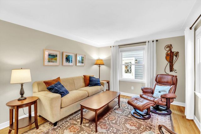 2925 Georgia Avenue S, Saint Louis Park, MN 55426