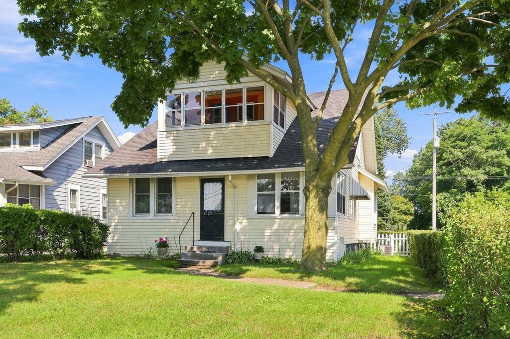 8123 Sheridan ROAD, Kenosha, WI 53143