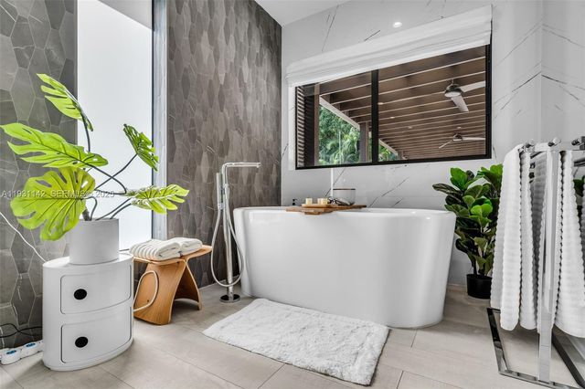 490 NE 91st St, Miami Shores, FL 33138