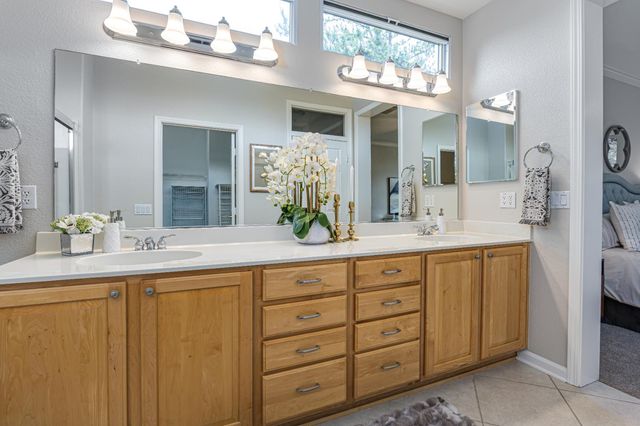 2748 Woodacre Ct, Lincoln, CA 95648