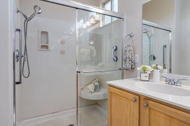 2748 Woodacre Ct, Lincoln, CA 95648