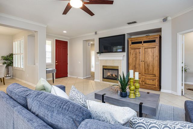 2748 Woodacre Ct, Lincoln, CA 95648