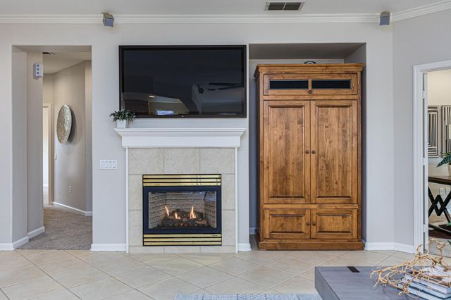 2748 Woodacre Ct, Lincoln, CA 95648