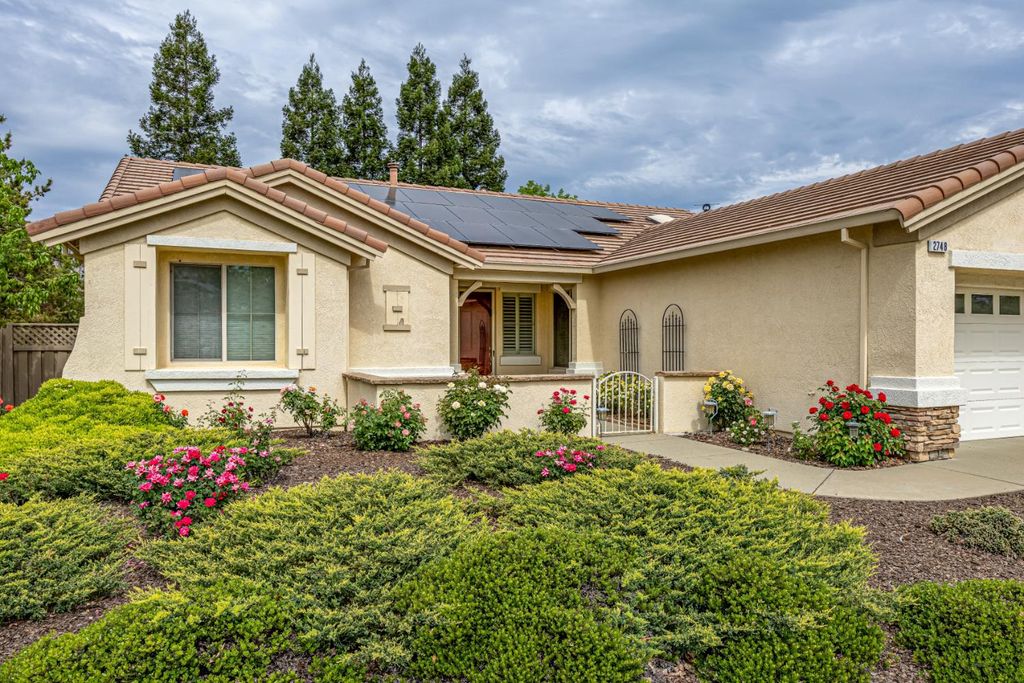 2748 Woodacre Ct, Lincoln, CA 95648