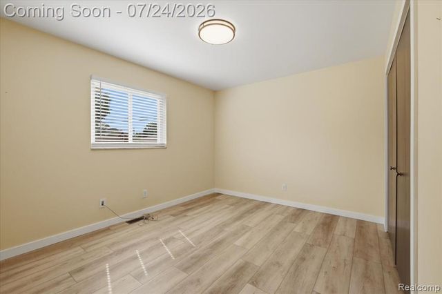 38475 Manchester Street, Clinton Township, MI 48036