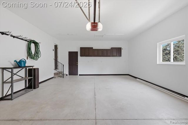 38475 Manchester Street, Clinton Township, MI 48036