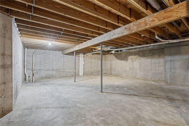 707 Old State Route 122, Clearcreek Twp, OH 45036