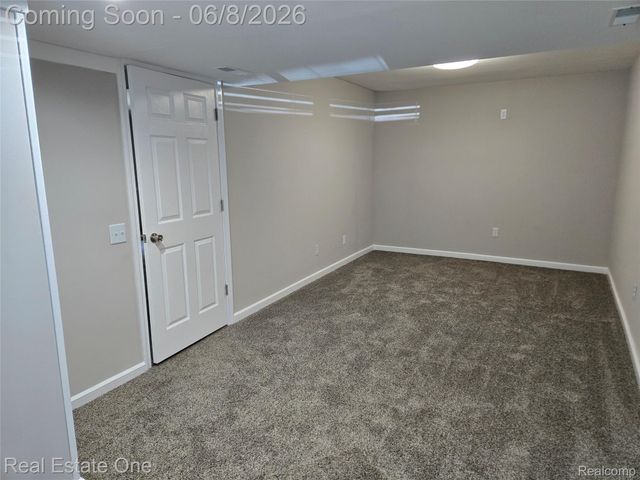 661 Harry Paul Drive, Orion Charter Township, MI 48362