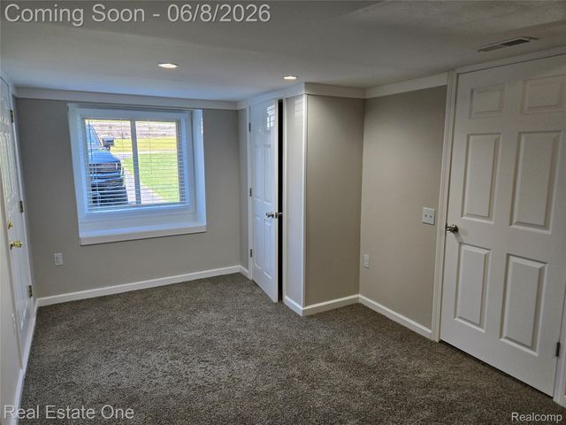 661 Harry Paul Drive, Orion Charter Township, MI 48362