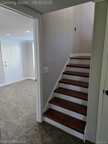 661 Harry Paul Drive, Orion Charter Township, MI 48362