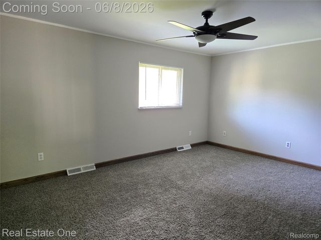 661 Harry Paul Drive, Orion Charter Township, MI 48362