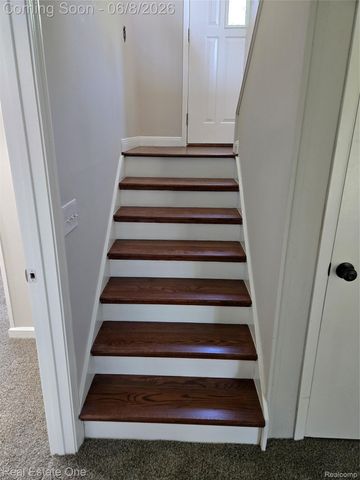 661 Harry Paul Drive, Orion Charter Township, MI 48362