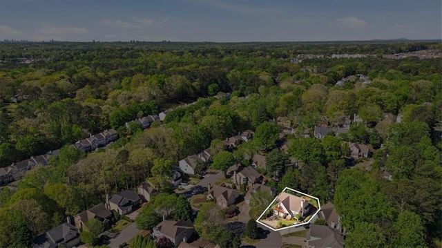 220 Ridge Point Court, Alpharetta, GA 30022