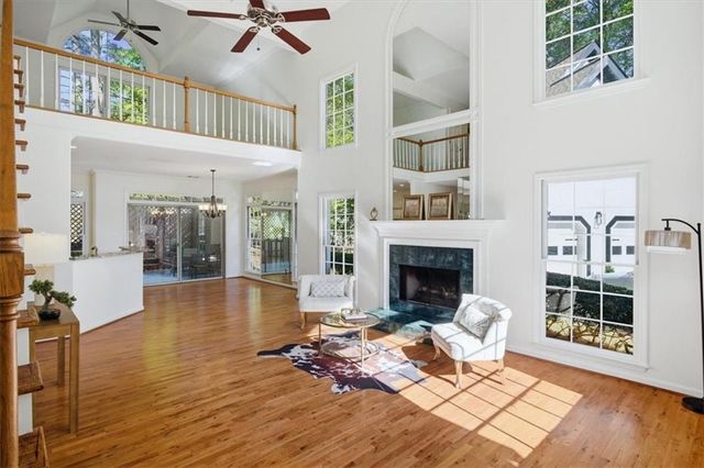 220 Ridge Point Court, Alpharetta, GA 30022