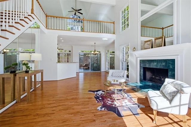 220 Ridge Point Court, Alpharetta, GA 30022