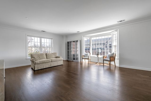 111 Woodland Avenue 302, Lexington, KY 40502