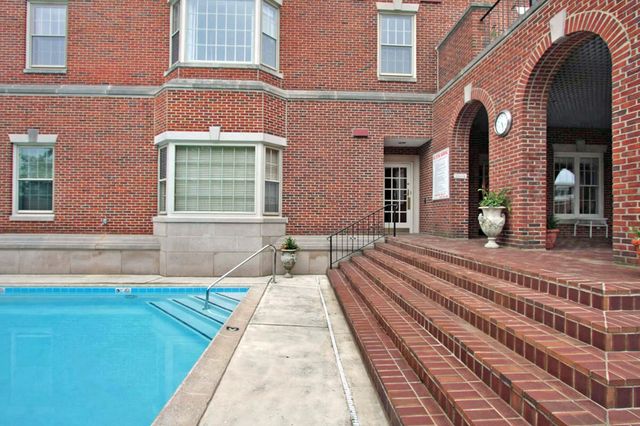 111 Woodland Avenue 302, Lexington, KY 40502