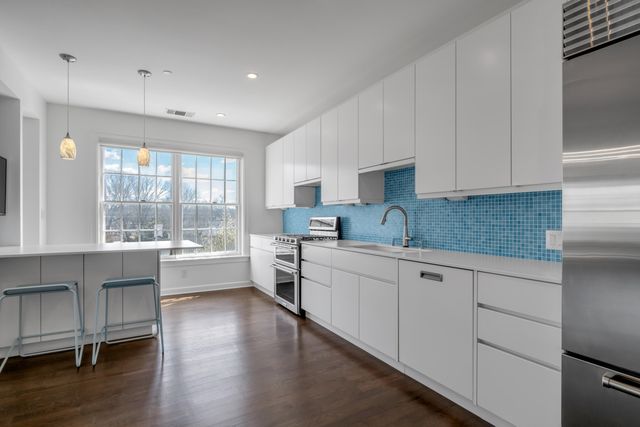 111 Woodland Avenue 302, Lexington, KY 40502