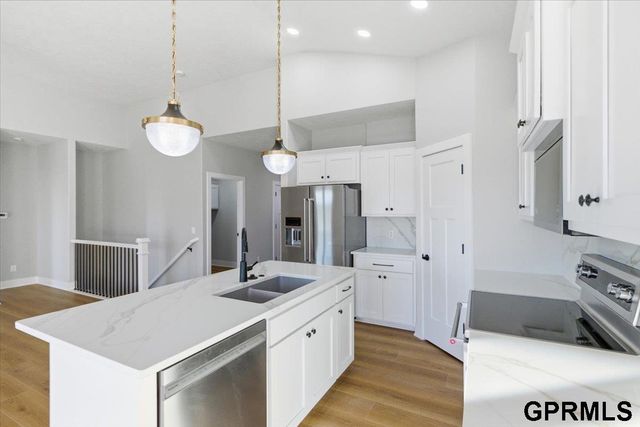 212 St. Andrews Loop, Malvern, IA 51551