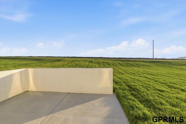 212 St. Andrews Loop, Malvern, IA 51551