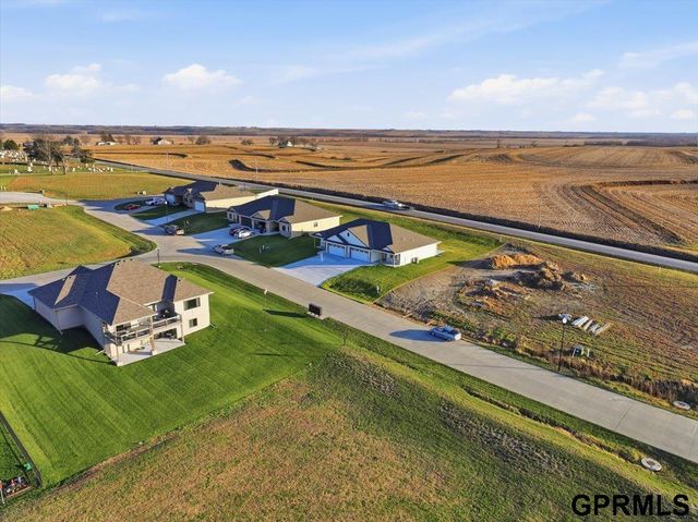 212 St. Andrews Loop, Malvern, IA 51551