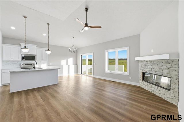 212 St. Andrews Loop, Malvern, IA 51551