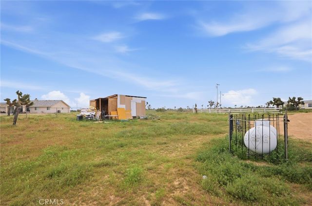 7180 Solano Road, Phelan, CA 92371