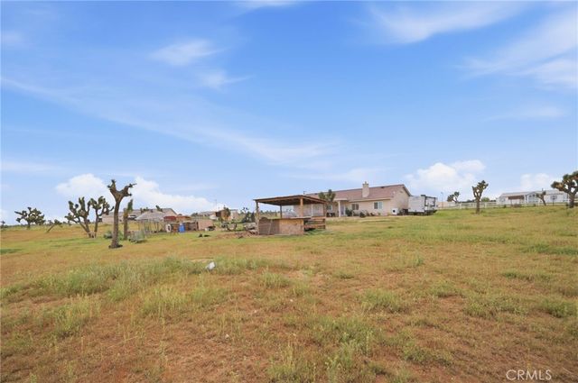 7180 Solano Road, Phelan, CA 92371