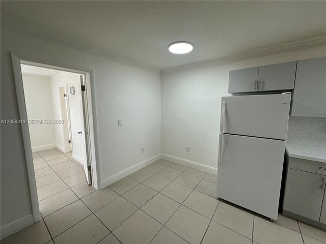 3855 SW 79th Ave 27, Miami, FL 33155