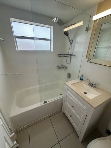 3855 SW 79th Ave 27, Miami, FL 33155